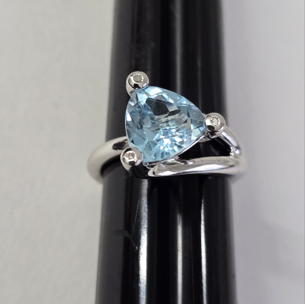 Modern Sterling Silver 925 Ring Triangular Aquama… - image 1